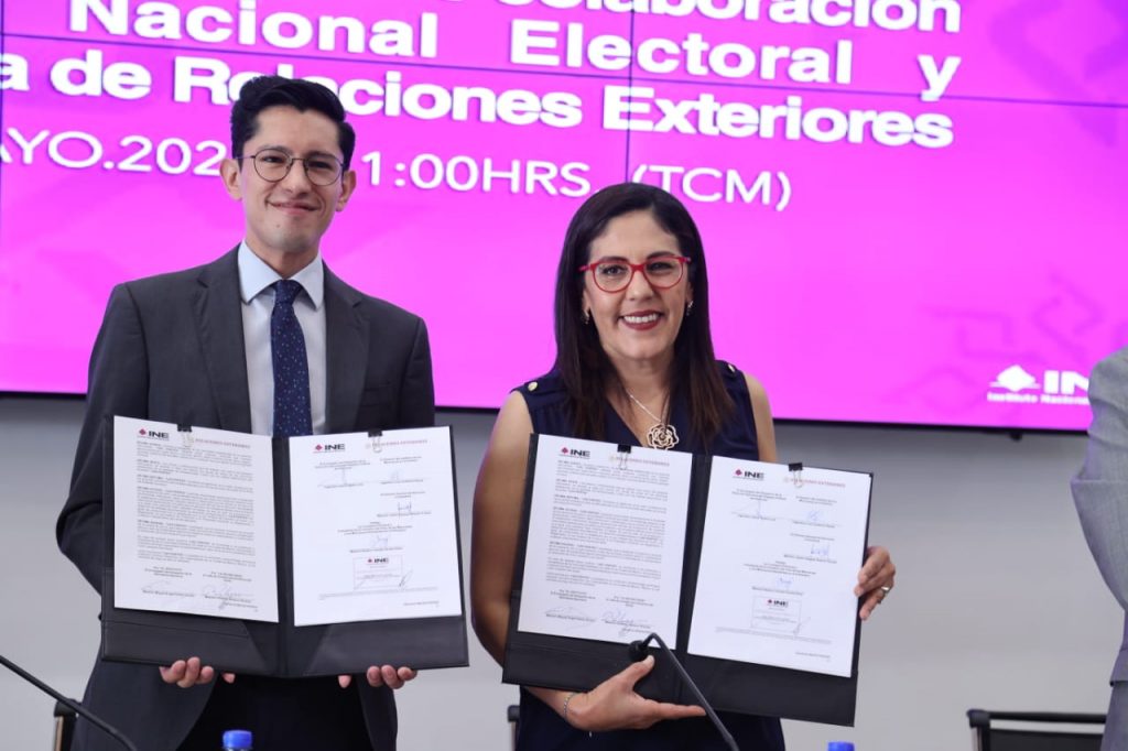 Ine Y Sre Firmaron Convenio De Colaboraci N Para Garantizar El Voto