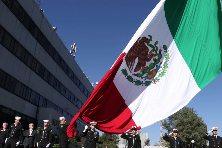 Ceremonia Cívica de Izamiento de la Bandera Nacional