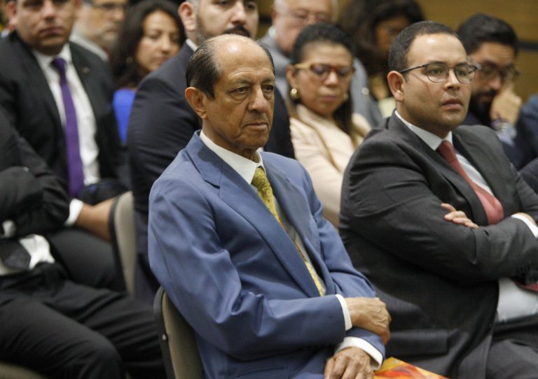 Dr. Ricardo Franco Guzmán en la Presentación del Libro: "Monitor democrático 2017. Límites democráticos a las decisiones políticas, legislativas, administrativas y judiciales en materia electoral dedicado a su labor académica y legislativa.