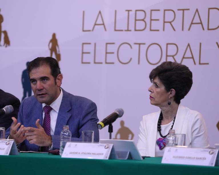 Lorenzo Córdova Vianello, Consejero Presidente del INE y  Janine Otálora Malassis, Magistrada Presidenta del TEPJF.
