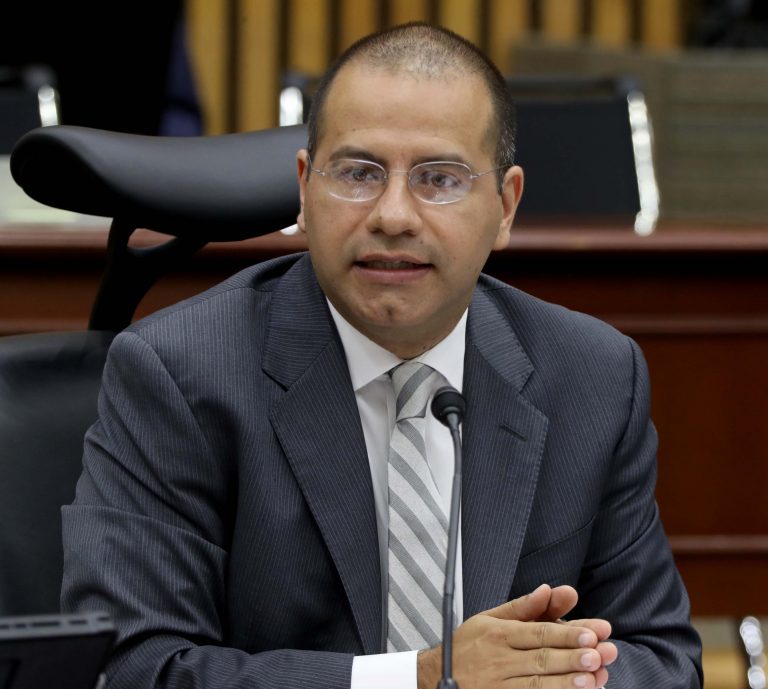 Roberto Ruiz Saldaña Consejero Electoral.