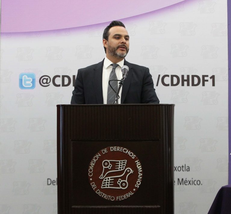 Director Ejecutivo de Capacitación Electoral y Educación Cívica del INE, Roberto Heycher Cardiel Soto.