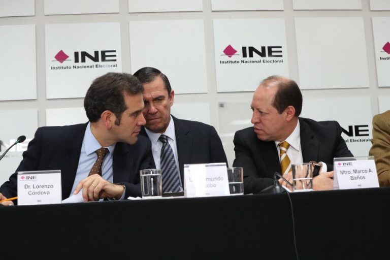 Lorenzo Córdova Vianello Consejero Presidente del INE, Edmundo Jacobo Molina Secretario Ejecutivo y Marco Antonio Baños Martínez Consejero Electoral.