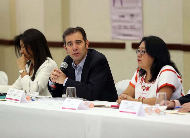 Lorenzo Córdova Vianello Consejero Presidente del INE en los Diálogos sobre representación y participación política de los pueblos y comunidades indígenas.