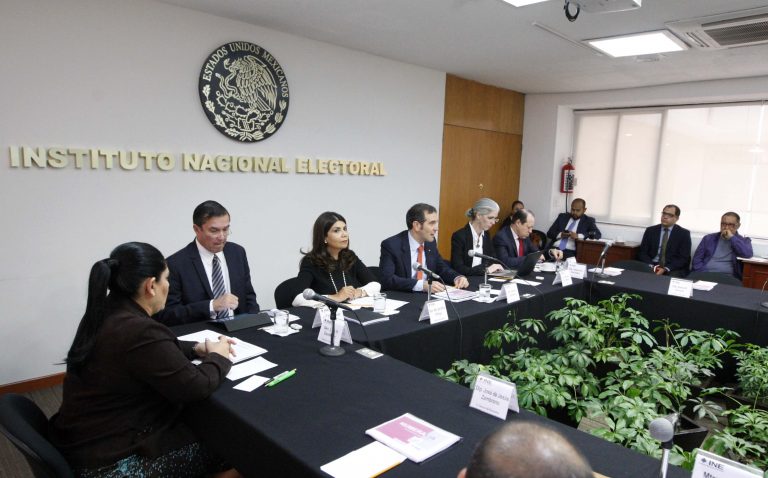 Reunión de Consejeros Electorales con la Comisión de Seguimiento a los Procesos Electorales Locales del Congreso de la Unión.