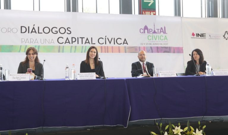 Panel 1 Generación de compromisos encaminados al fortalecimiento de la cultura democrática.