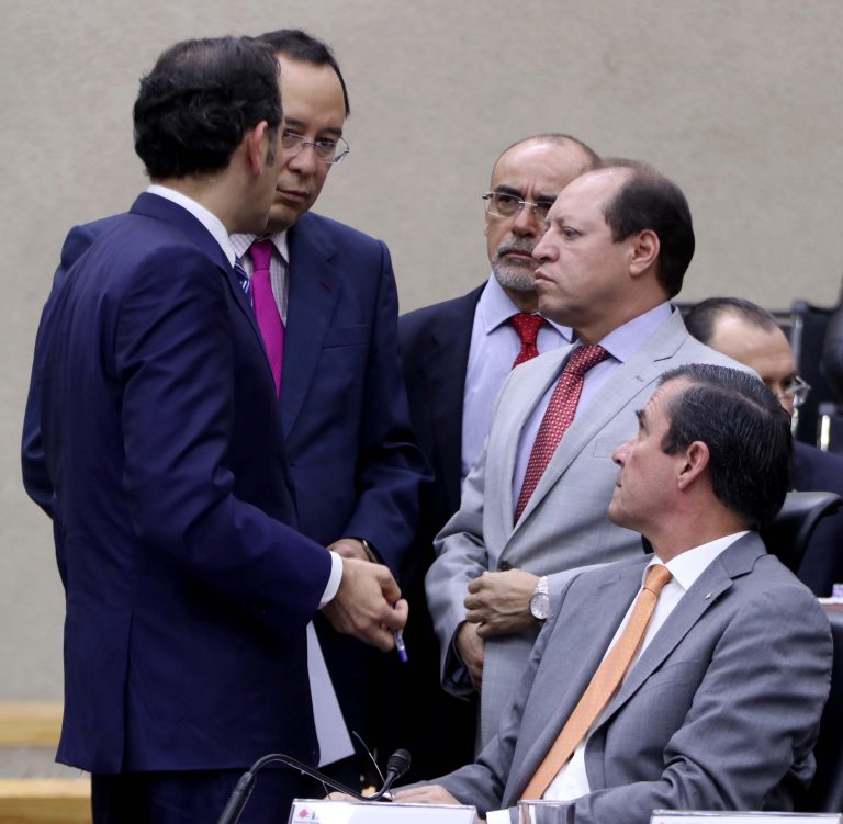 Lorenzo Córdova Vianello Consejero Presidente, Ciro Murayama Rendón, Jaime Rivera Velázquez, Marco Antonio Baños Consejeros Electorales y Edmundo Jacobo Molina Secretario Ejecutivo.