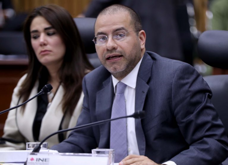 Roberto Ruíz Saldaña Consejero Electoral.