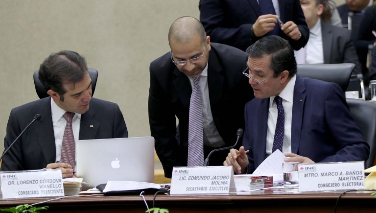 Lorenzo Cordova Vianello Consejero Presidente, Roberto Ruíz Saldaña Consejero Electoral y Edundo Jacobo Molina Secretario Ejecutivo.