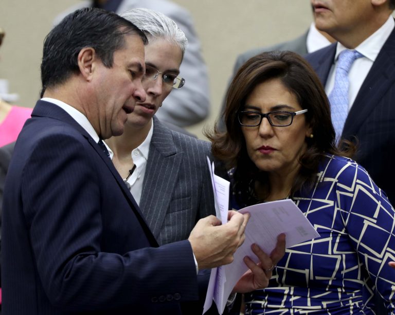 Edmundo Jacobo Molina Secretario Ejecutivo, Pamela San Martín Ríos y Valles y Adriana Zavala Pérez, Consejeras Electorales.