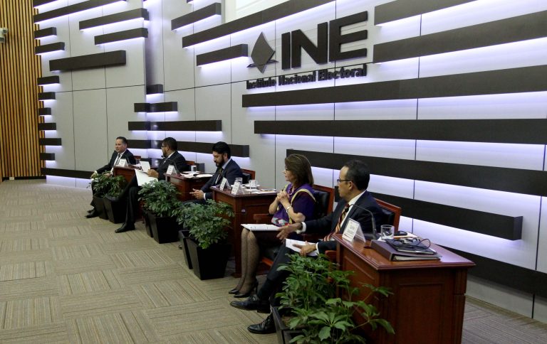 MESA 5: “PROTECCIÓN DE LOS DERECHOS POLÍTICO-ELECTORALES DE LOS CIUDADANOS RESIDENTES EN EL EXTRANJERO