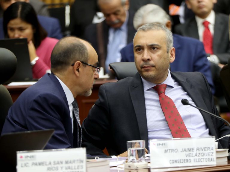 Jaime Rivera Velázquez y Benito Nacif Hernández Consejeros Electorales.