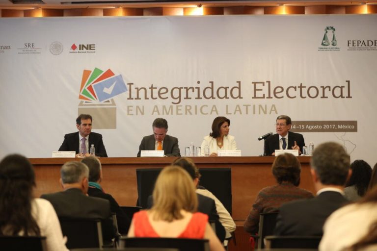 Sesión de Conclusiones y Clausura.