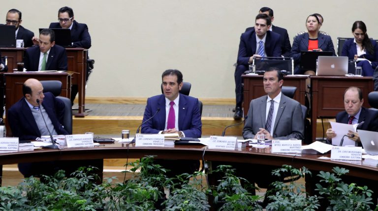 Enrique Andrade González Consejero Electoral, Lorenzo Córdova Vianello Consejero Presidente, Edmundo Jacobo Molina Secretario Ejecutivo y Marco Antonio Baños Martínez Consejero Electoral.