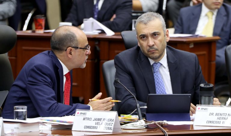 Jaime Rivera Velázquez y Benito Nacif Hernández Consejeros Electorales.