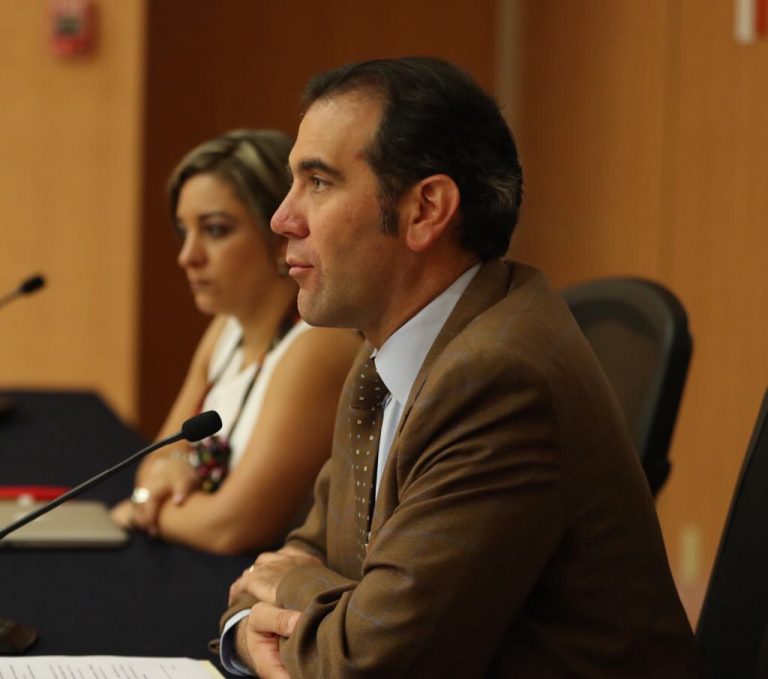 Conferencia "Fiscalización y cancha pareja para la propaganda política. Contribuciones del INE de cara al 2018"