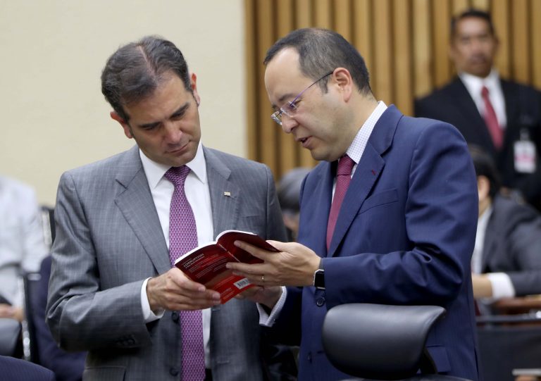 Lorenzo Córdova Vianello Consejero Presidente del INE y Ciro Murayama Rendón Consejero Electoral.