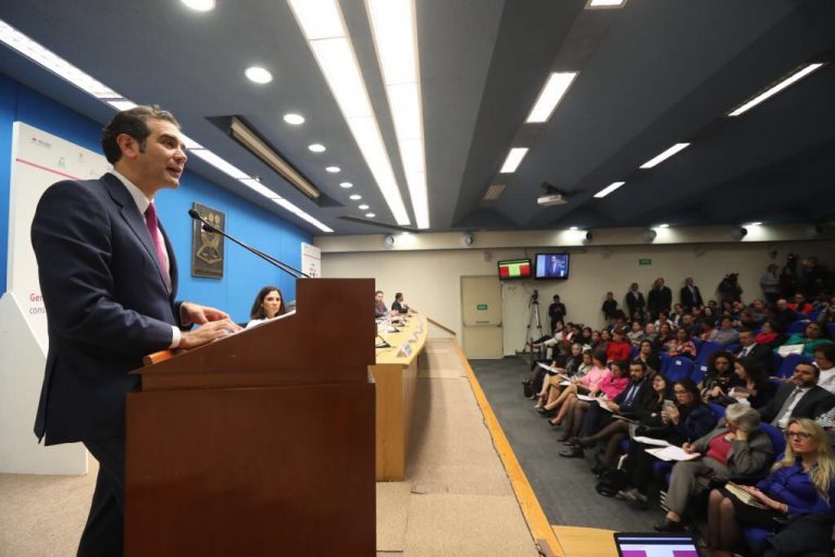 Lorenzo Córdova Vianello, Consejero Presidente del INE en la inauguración del Evento Titulado "Generación de conocimiento para la construcción de una democracia paritaria".