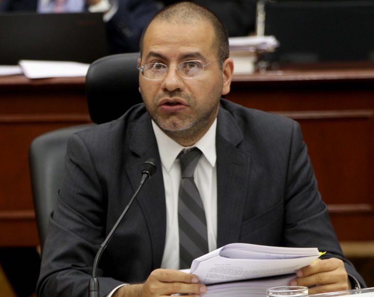 Roberto Ruíz Saldaña, Consejero Electoral.