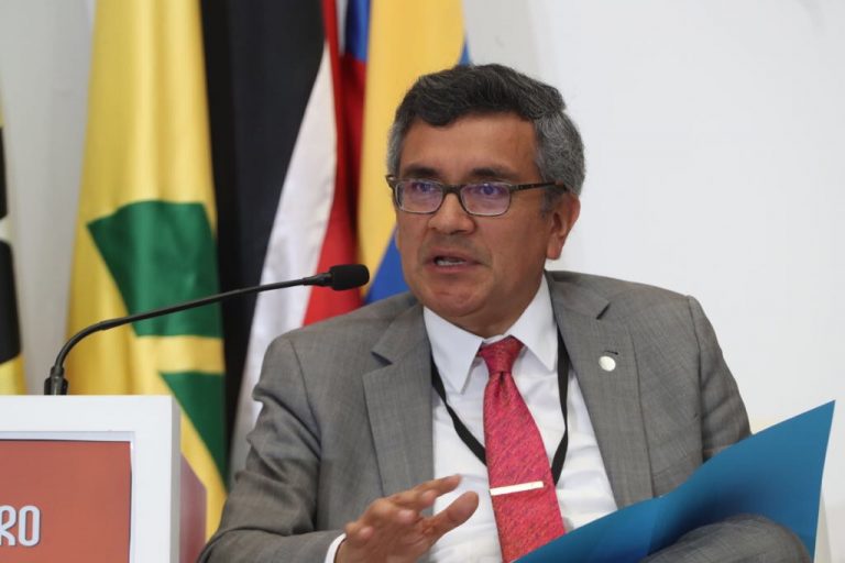 Julio Garro, Embajador de Perú en México.