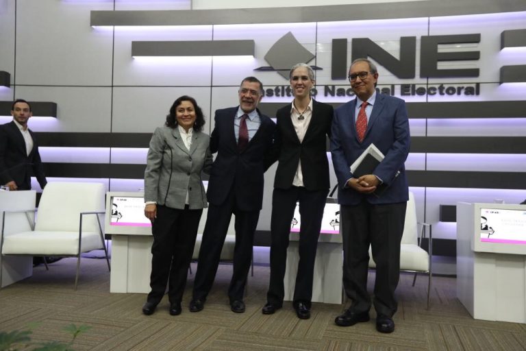 Ponentes mesa 1 Debate y voto informado.