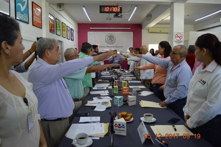 Toma de Protesta de Martín Moreno Fernández como consejero electoral distrital en Colima