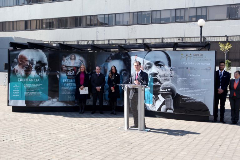 Lorenzo Córdova Vianello, Consejero Presidente del INE en la  Inauguración de la Exposición del Túnel "Memoria y Tolerancia".