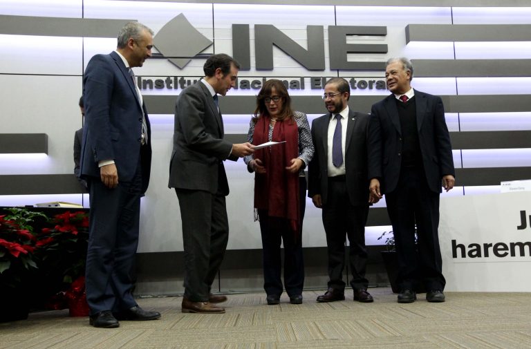 Solicitud de registro del Convenio de Coalición Juntos haremos historia de las dirigencias de los Partidos Morena, PT y PES