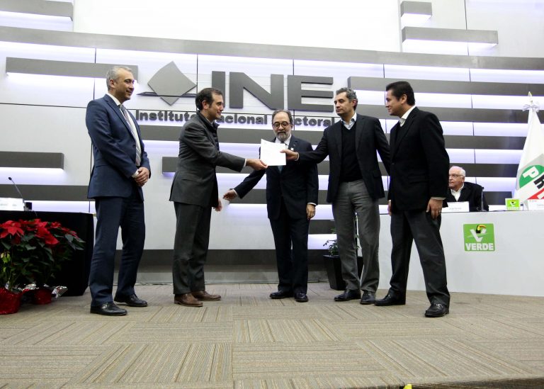 Solicitud de registro del Convenio de Coalición Juntos haremos historia de las dirigencias de los Partidos PRI, PVEM y NA