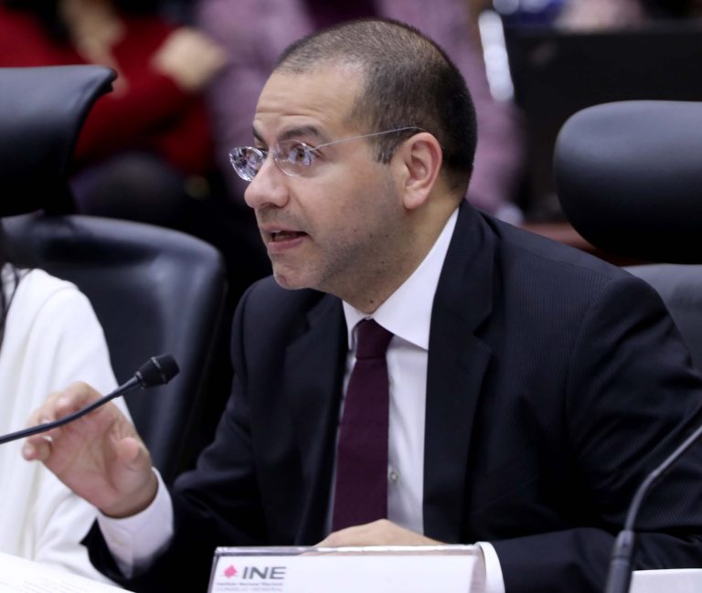 Roberto Ruíz Saldaña, Consejero Electoral.