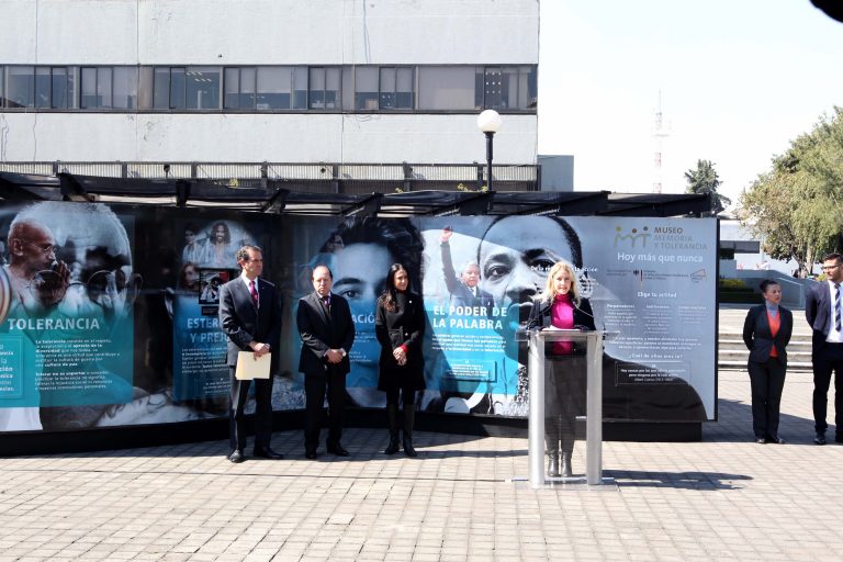 Simha Edid M  en la  Inauguración de la Exposición del Túnel "Memoria y Tolerancia".