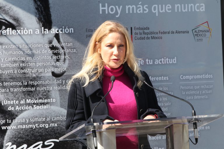 Simha Edid M  en la  Inauguración de la Exposición del Túnel "Memoria y Tolerancia".