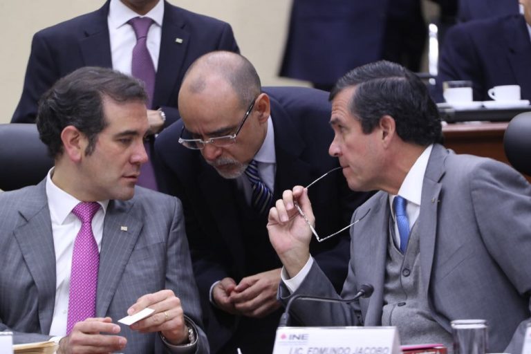 Lorenzo Córdova Vianello Consejero Presidente, Jaime Rivera Velázquez Consejero Electoral y Edmundo Jacobo Molina, Secretario Ejecutivo.