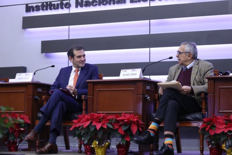 Lorenzo Córdova Vianello, Consejero Presidente del INE y Rolando Cordera Coordinador, PUED-UNAM, México.