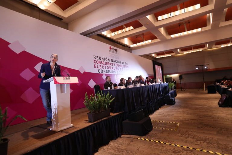 Pamela San Martín Ríos y Valles, Consejera Electoral en la Reunión Nacional de Consejeras y Consejeros Electorales de los Consejos Locales.