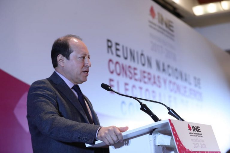 Marco Antonio Baños Martínez Consejero Electoral en la Reunión Nacional de Consejeras y Consejeros Electorales de los Consejos Locales.