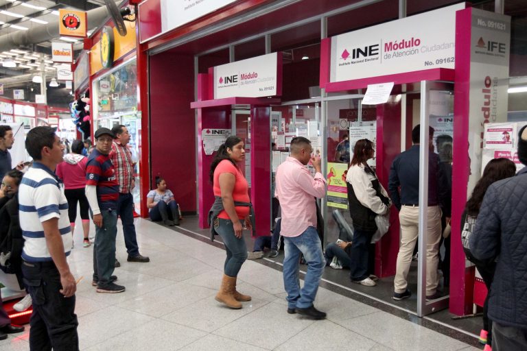 Módulo de atención ciudadana, credencial para votar.