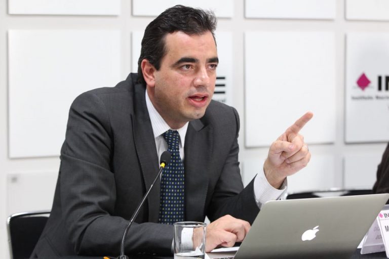 Patricio Ballados Villagómez, Director Ejecutivo de la Dirección Ejecutiva de Prerrogativas y Partidos Políticos.