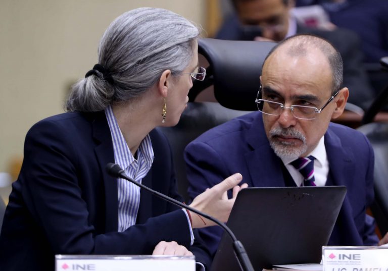 Pamela San Martín Ríos y Valles y Jaime Rivera Velázquez, Consejera  y Consejero Electorales.