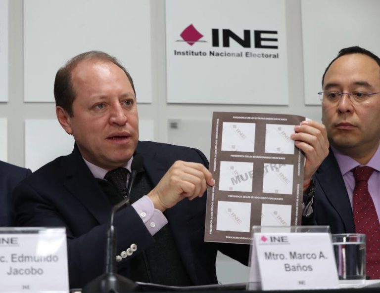 Marco Antonio Baños Martínez y Ciro Murayama Rendón Consejeros Electorales.