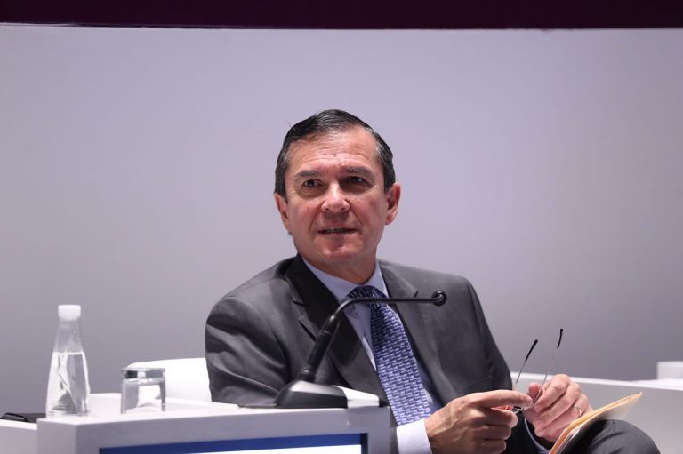 Edmundo Jacobo Molina, Secretario Ejecutivo.