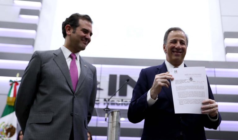 Entrega de solicitud de Registro del Candidato a la Presidencia de la República de la Coalición “Todos por México”.