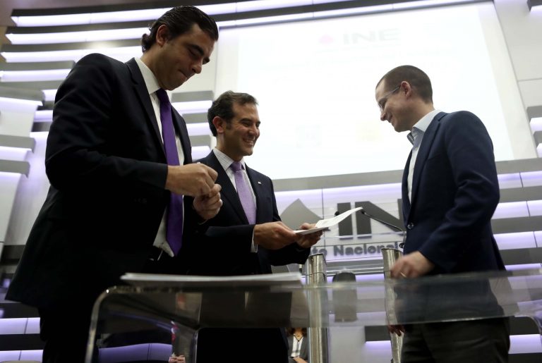 Entre de solicitud de Registro  Candidato a la Presidencia de la República de la Coalición  "Por México al Frente"