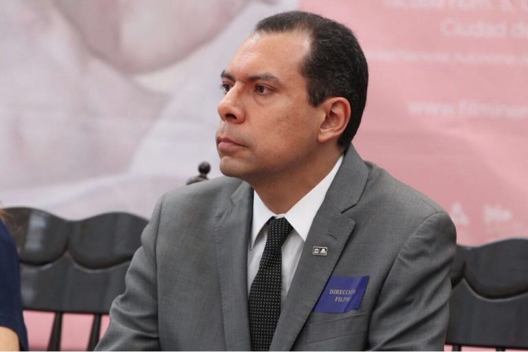 Cesar Guerrero Arellano Secretario Adjunto de la Comisión Nacional de México de Memoria del Mundo UNESCO.