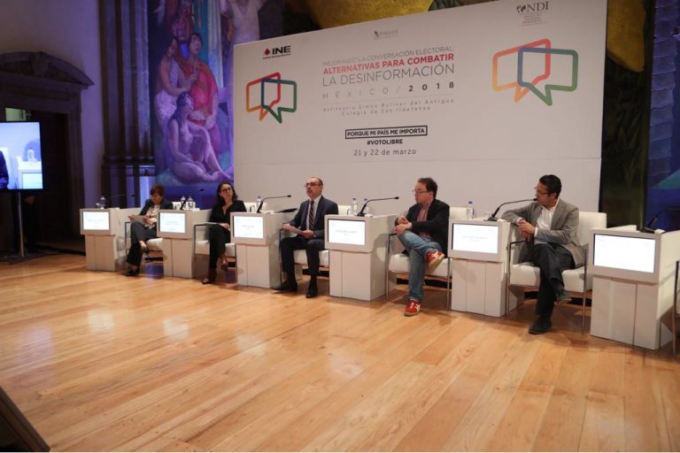 Grupo 2: ¿Cómo pueden los líderes políticos y las instituciones electorales colaborar con los medios de comunicación y publicadores de contenidos para combatir la desinformación y promover la alfabetización mediática?