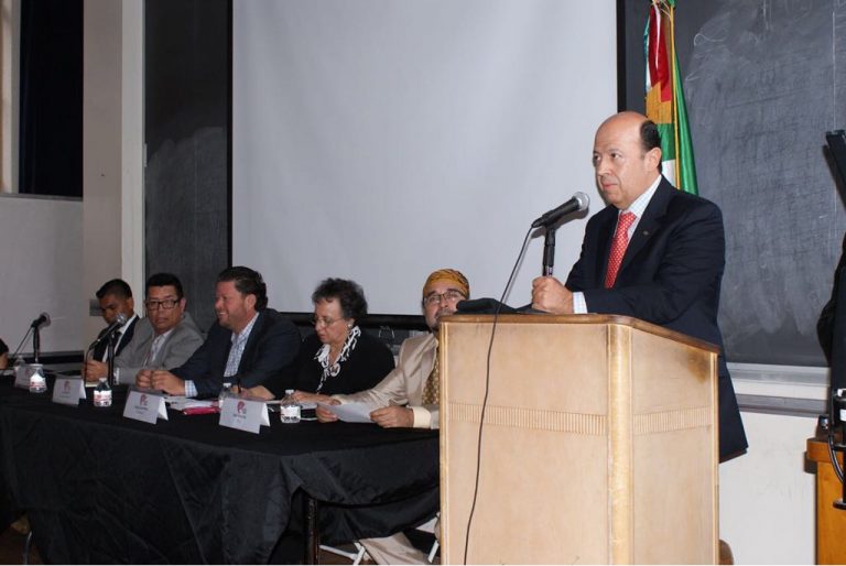 Enrique Andrade González, Consejero Electoral del INE, en su participación en el Foro Cívico Agenda migrante frente a las elecciones de 2018 en la Universidad de California, Los Ángeles (UCLA)