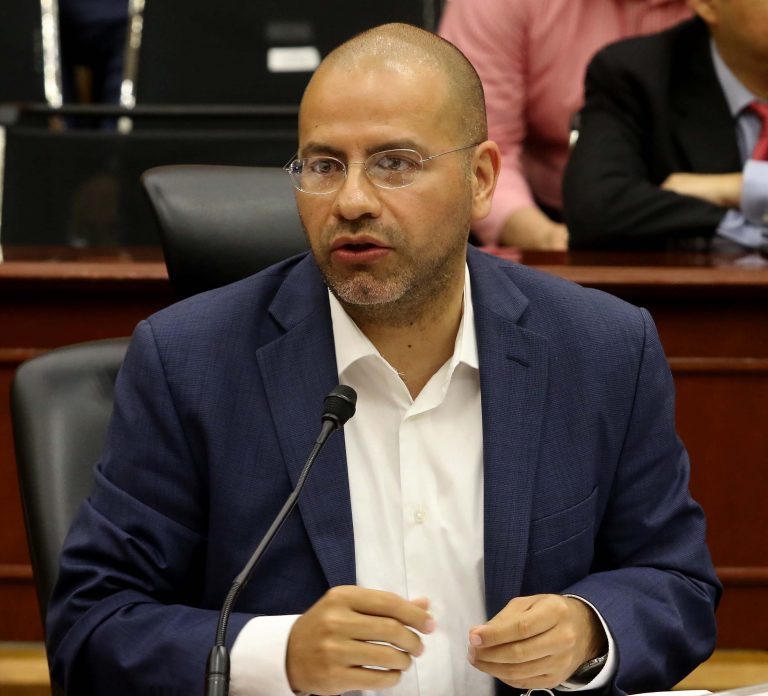 Consejero Electoral Roberto Ruiz.