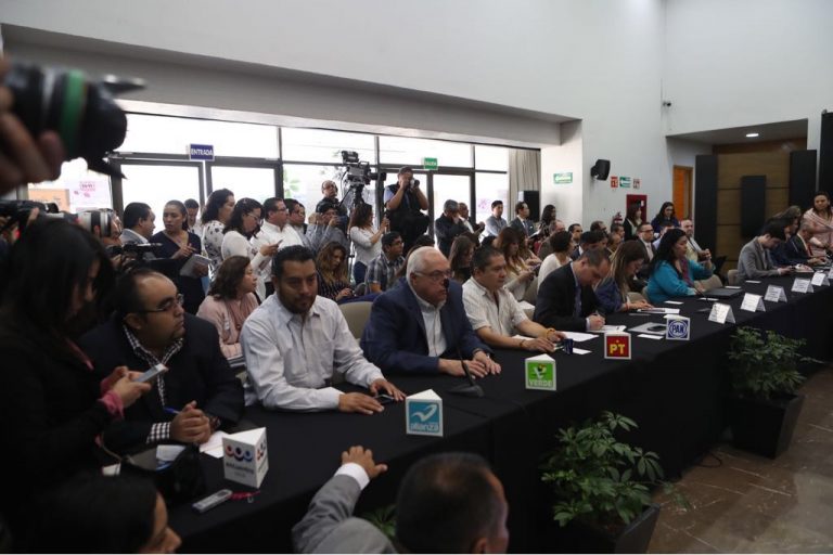Sorteo del orden de participación de la candidata y los candidatos así como el orden de participación de quienes fungirán como moderadores en el Primer Debate Presidencial.