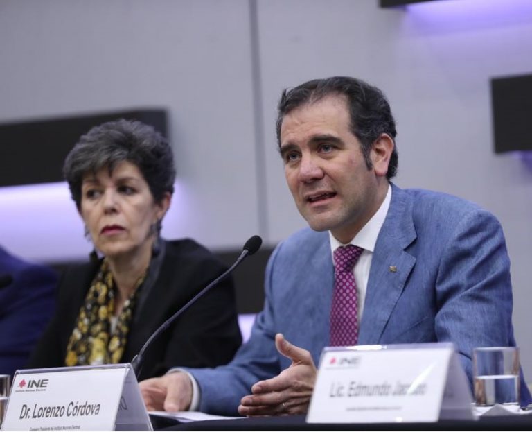 Janine Otálora Malassis, Magistrada Presidenta del TEPJF y Lorenzo Córdova Vianello Consejero Presidente del INE.