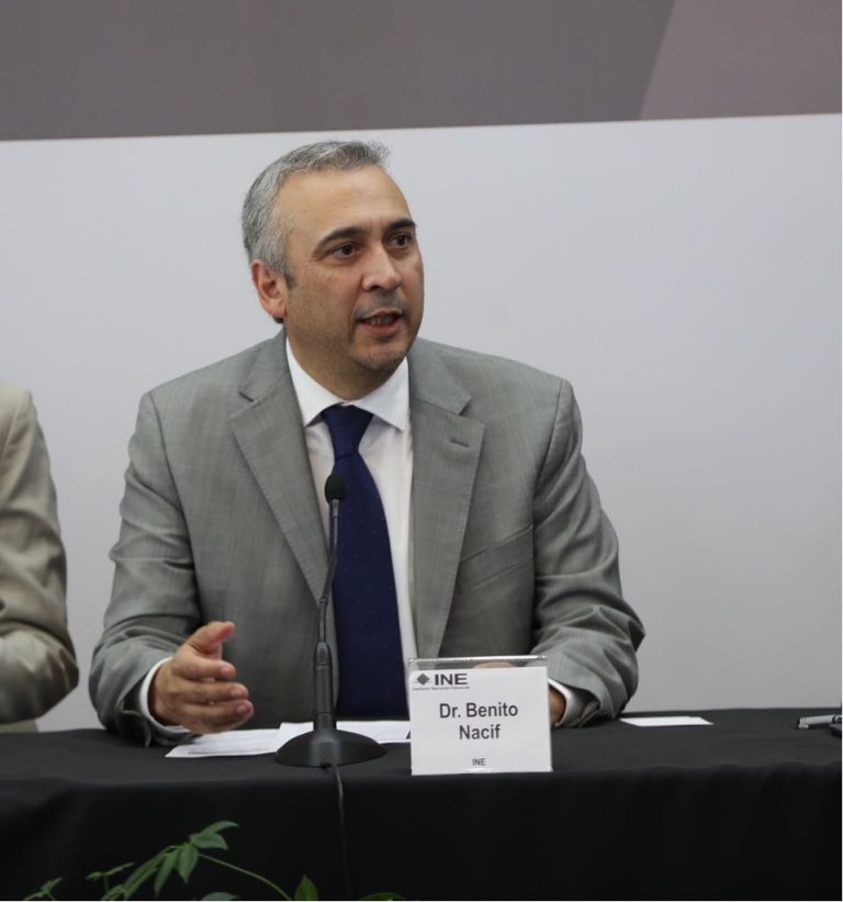 Benito Nacif Hernández, Consejero Electoral y Presidente de la Comisión Temporal de Debates.